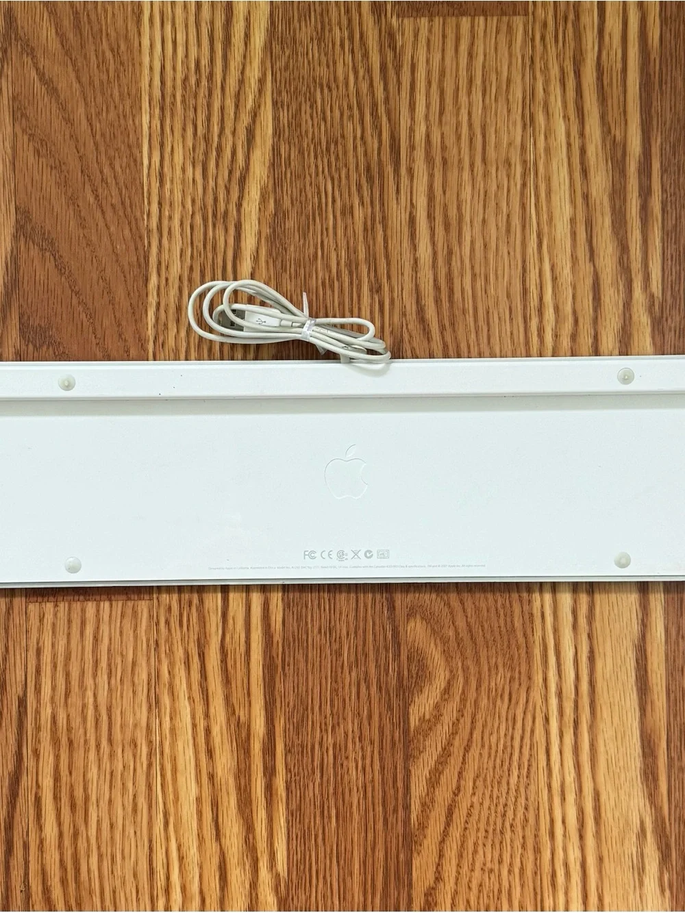 Apple USB Wired Keyboard with Numeric Keypad (Model A1243)